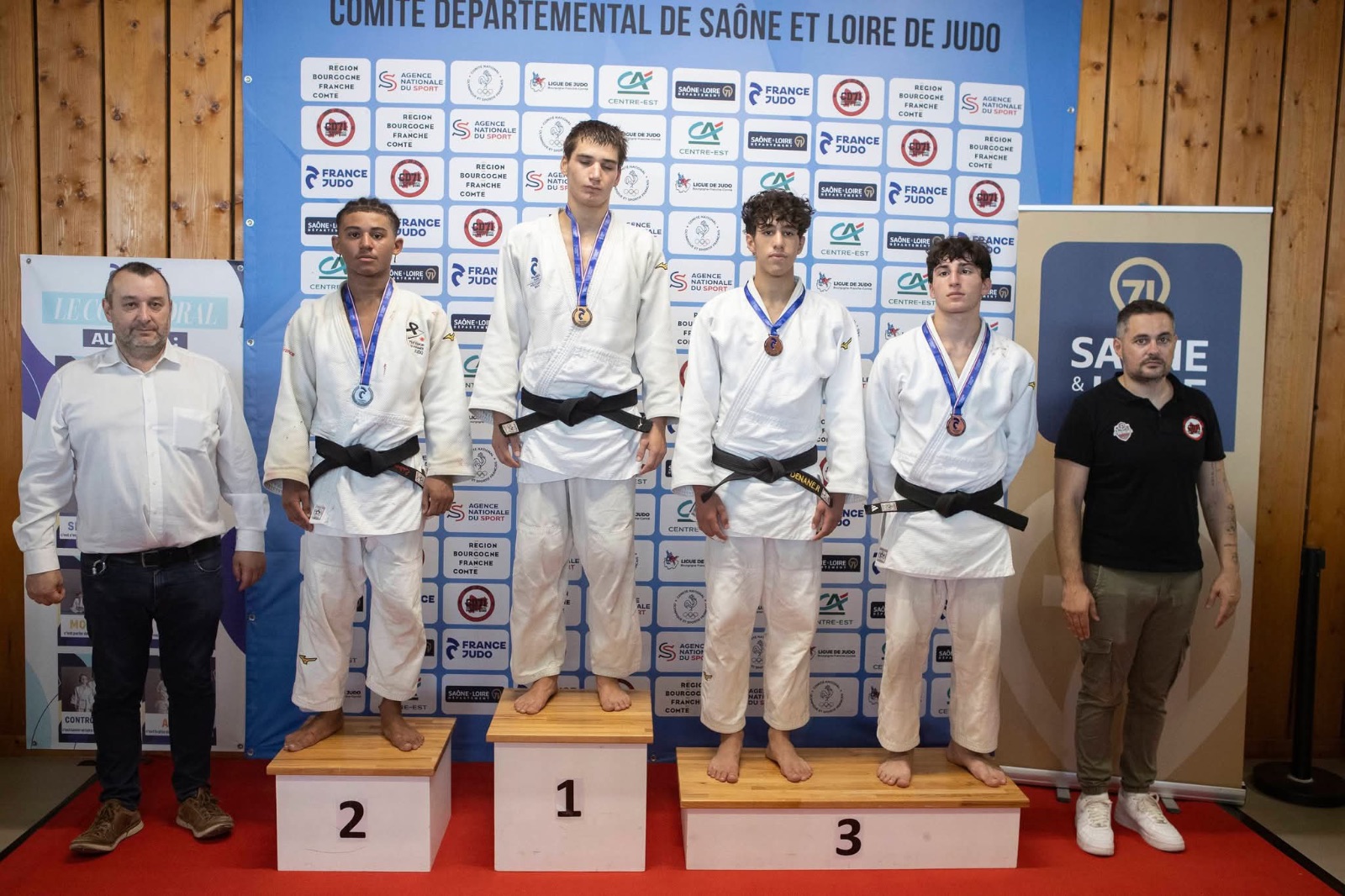 Maxime Nicolaou remporte le tournoi Label A de Chalon-sur-Saône !